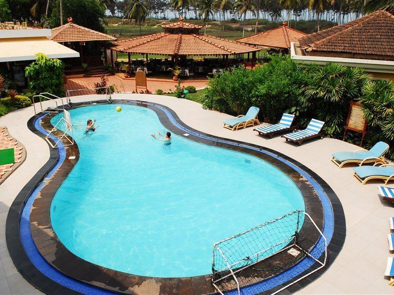 Coconut Grove Beach Resort Kolva Kültér fotó