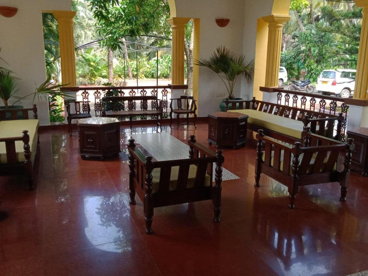 Coconut Grove Beach Resort Kolva Kültér fotó