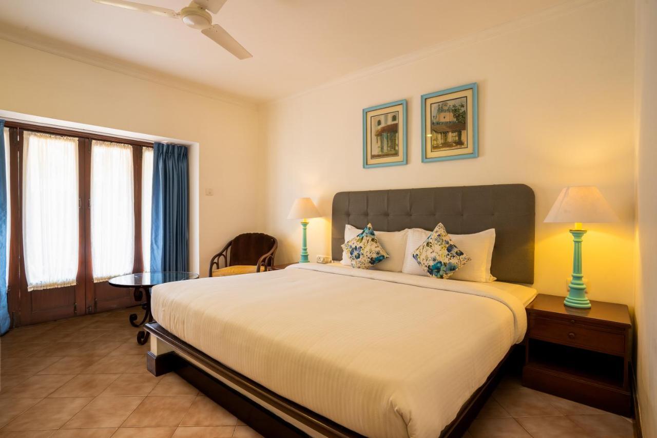 Coconut Grove Beach Resort Kolva Kültér fotó